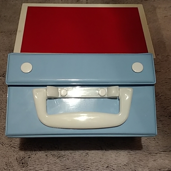 Box - Picture 3 of 8